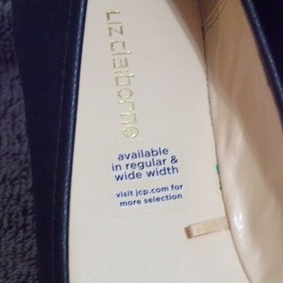 Liz Claiborne Black Flats Size 6M New - Picture 4 of 4